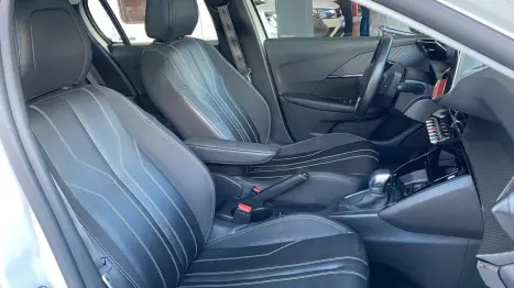 PEUGEOT 208 , Foto 7