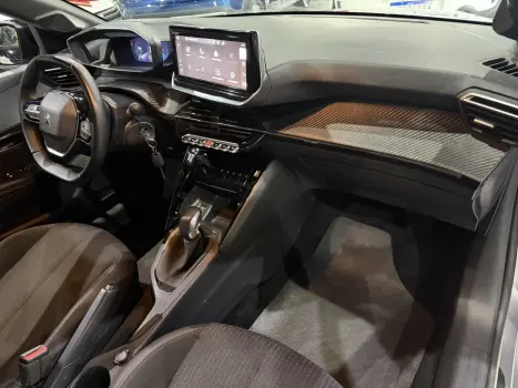 PEUGEOT 208 , Foto 3