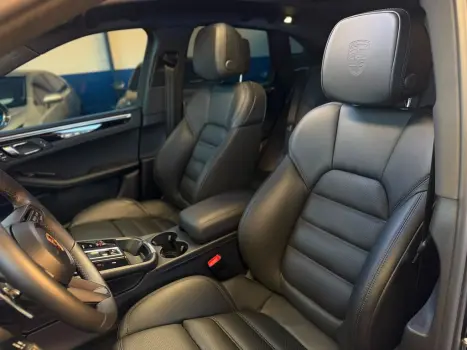 PORSCHE Macan 2.0 16V 4P AWD TURBO T PDK AUTOMÁTICO, Foto 17