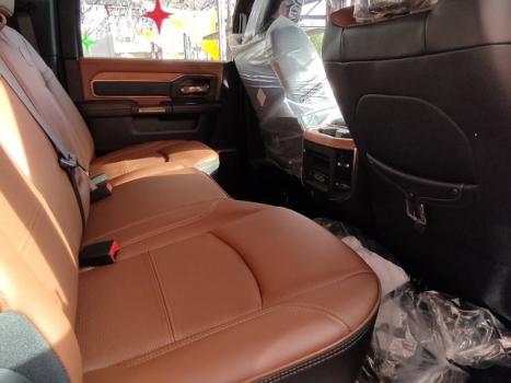 RAM 2500 6.7 I6 24V SLT CABINE DUPLA TURBO DIESEL LARAMIE 4X4 AUTOM�TICO, Foto 6