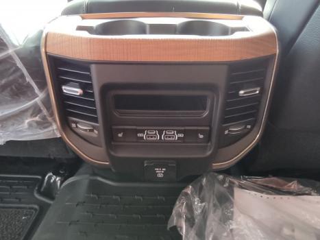 RAM 2500 6.7 I6 24V SLT CABINE DUPLA TURBO DIESEL LARAMIE 4X4 AUTOM�TICO, Foto 15