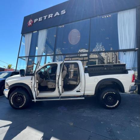RAM 2500 6.7 I6 24V SLT CABINE DUPLA TURBO DIESEL LARAMIE 4X4 AUTOM�TICO, Foto 2