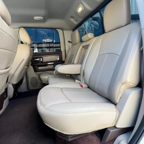 RAM 2500 6.7 I6 24V SLT CABINE DUPLA TURBO DIESEL LARAMIE 4X4 AUTOM�TICO, Foto 11