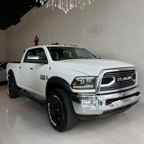 RAM 2500 6.7 I6 24V SLT CABINE DUPLA TURBO DIESEL LARAMIE 4X4 AUTOM�TICO, Foto 4