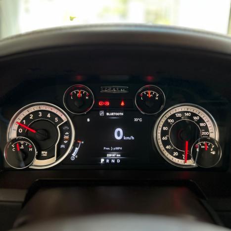 RAM 2500 6.7 I6 24V SLT CABINE DUPLA TURBO DIESEL LARAMIE 4X4 AUTOM�TICO, Foto 9