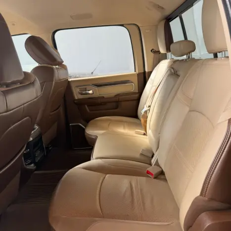 RAM 2500 6.7 I6 24V SLT CABINE DUPLA TURBO DIESEL LARAMIE 4X4 AUTOM�TICO, Foto 4