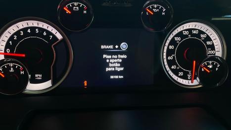 RAM Classic 5.7 V8 32V 4P HEMI LARAMIE AUTOMTICO, Foto 5