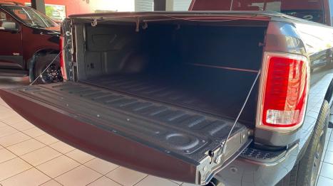 RAM Classic 5.7 V8 32V 4P HEMI LARAMIE AUTOMTICO, Foto 11