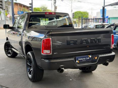 RAM Classic 5.7 V8 32V 4P HEMI LARAMIE NIGHT EDITION AUTOMÁTICO, Foto 3