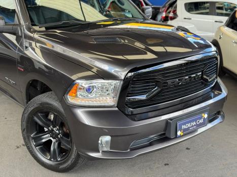 RAM Classic 5.7 V8 32V 4P HEMI LARAMIE NIGHT EDITION AUTOMÁTICO, Foto 5