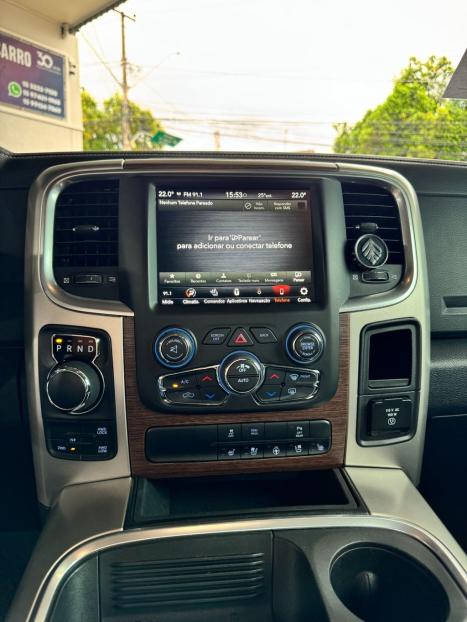 RAM Classic 5.7 V8 32V 4P HEMI LARAMIE AUTOMÁTICO, Foto 4