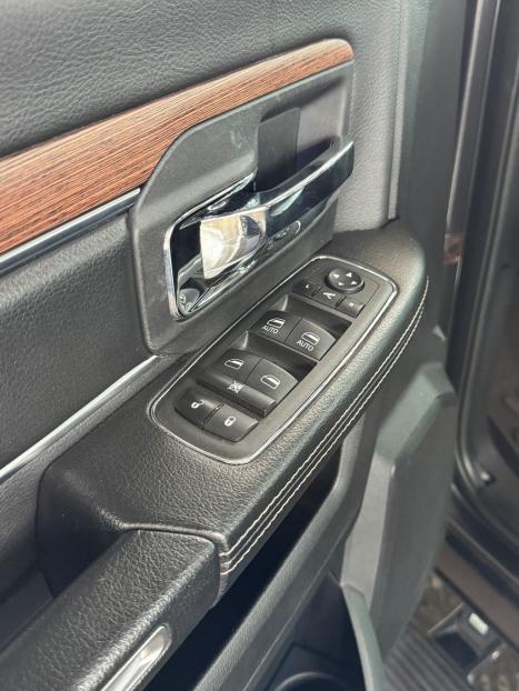 RAM Classic 5.7 V8 32V 4P HEMI LARAMIE AUTOMÁTICO, Foto 8