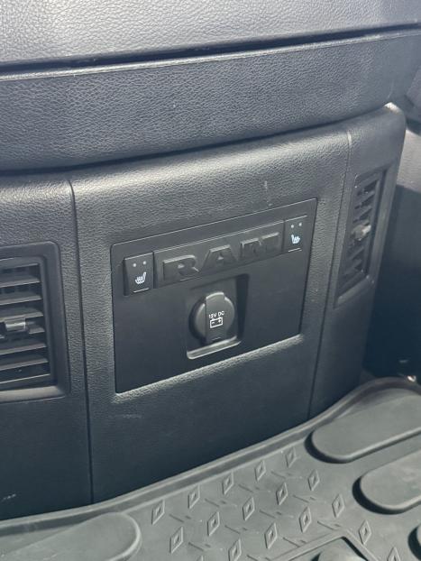 RAM Classic 5.7 V8 32V 4P HEMI LARAMIE AUTOMÁTICO, Foto 12