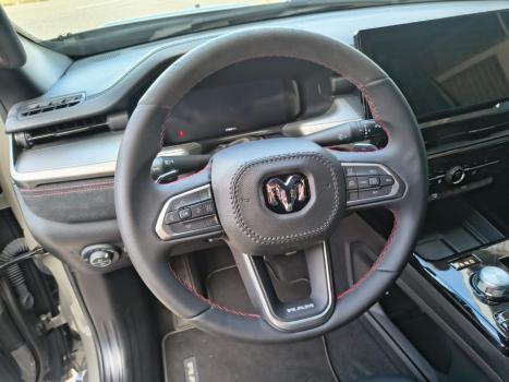 RAM Rampage 2.0 4P HURRICANE 4 TURBO R/T 4X4 AUTOM�TICO, Foto 14