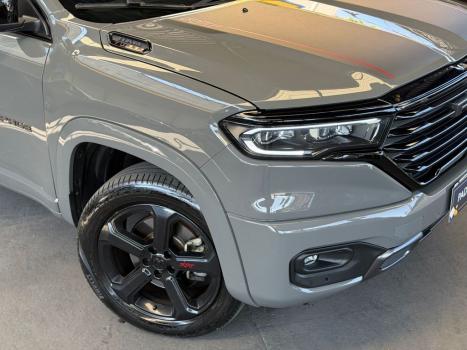 RAM Rampage 2.0 4P HURRICANE 4 TURBO R/T 4X4 AUTOM�TICO, Foto 19