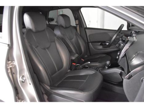 RENAULT Captur 1.3 16V 4P FLEX TCE INTENSE TURBO X-TRONIC AUTOM�TICO CVT, Foto 4