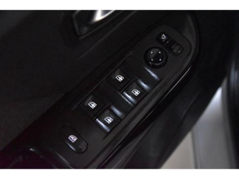 RENAULT Captur 1.3 16V 4P FLEX TCE INTENSE TURBO X-TRONIC AUTOM�TICO CVT, Foto 8