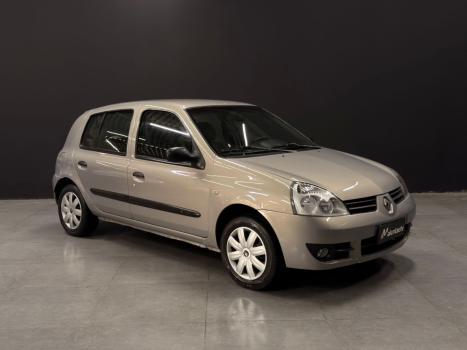 RENAULT Clio Hatch , Foto 1