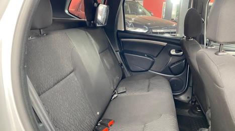 RENAULT Duster 1.6 16V 4P FLEX SCE AUTHENTIQUE X-TRONIC AUTOM�TICO, Foto 7
