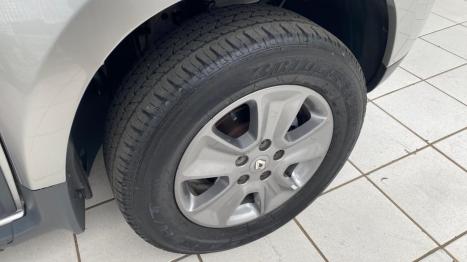 RENAULT Duster 1.6 16V 4P FLEX SCE AUTHENTIQUE X-TRONIC AUTOM�TICO, Foto 15