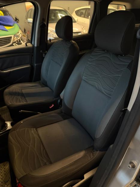 RENAULT Duster 1.6 16V 4P FLEX DYNAMIQUE, Foto 2