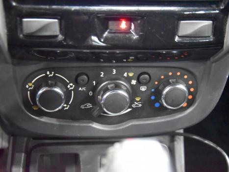 RENAULT Duster 1.6 16V 4P FLEX DYNAMIQUE AUTOM�TICO CVT, Foto 12