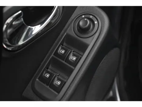 RENAULT Duster 2.0 16V 4P FLEX DYNAMIQUE AUTOMTICO, Foto 8