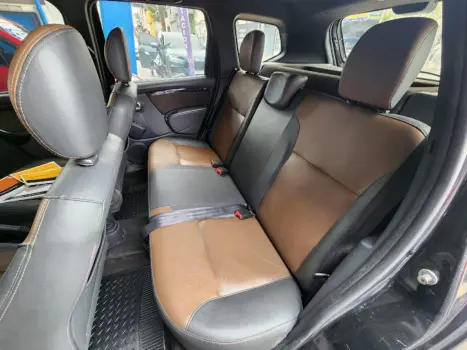 RENAULT Duster 2.0 16V 4P FLEX DYNAMIQUE AUTOMÁTICO, Foto 4 RENAULT Duster 2.0 16V 4P FLEX DYNAMIQUE AUTOMÁTICO, Foto 4