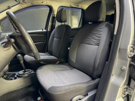 RENAULT Duster 2.0 16V 4P FLEX DYNAMIQUE AUTOM�TICO, Foto 11