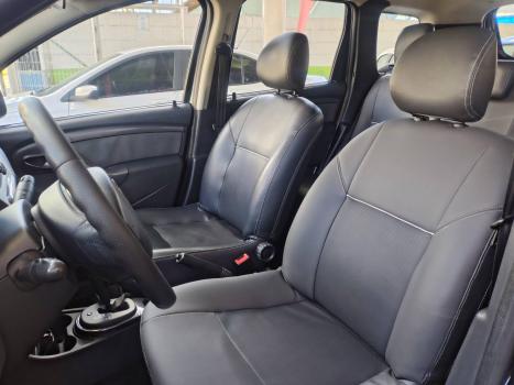 RENAULT Duster 2.0 16V 4P FLEX TECH ROAD AUTOM�TICO, Foto 19
