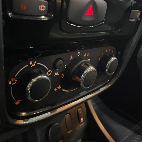RENAULT Duster 2.0 16V 4P FLEX TECH ROAD AUTOM�TICO, Foto 12