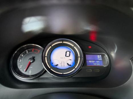 RENAULT Fluence 2.0 16V 4P FLEX DYNAMIQUE AUTOM�TICO, Foto 13