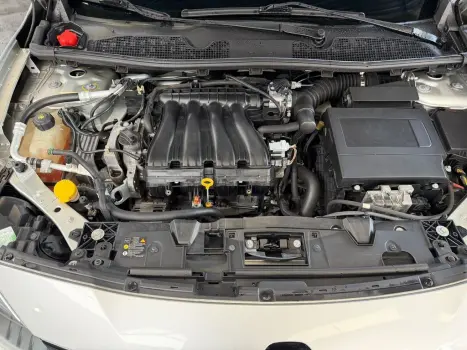 RENAULT Fluence 2.0 16V 4P FLEX DYNAMIQUE AUTOM�TICO, Foto 17