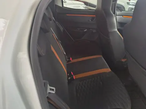 RENAULT Kwid 1.0 12V 4P SCE FLEX OUTSIDER, Foto 10