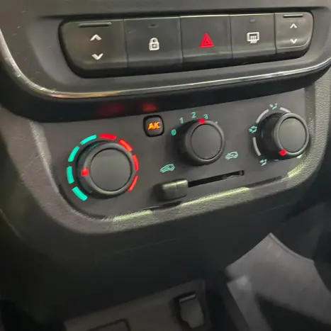 RENAULT Kwid 1.0 12V 4P SCE FLEX ZEN, Foto 9