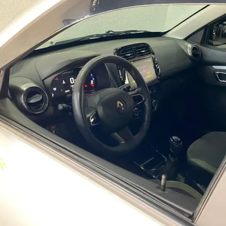 RENAULT Kwid 1.0 12V 4P SCE FLEX OUTSIDER, Foto 21