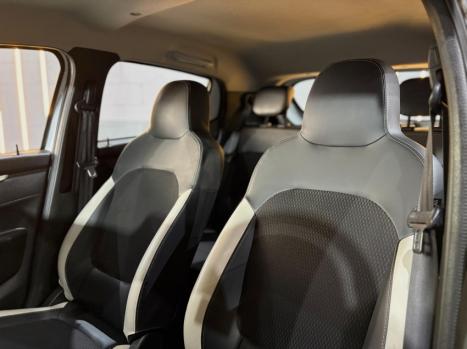 RENAULT Kwid 1.0 12V 4P SCE FLEX INTENSE, Foto 6