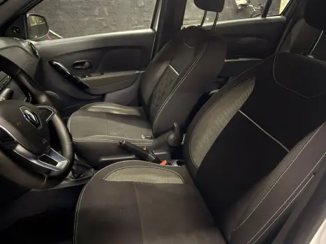RENAULT Logan 1.0 12V 4P FLEX SCE ZEN, Foto 5