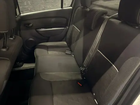 RENAULT Logan 1.0 12V 4P FLEX SCE ZEN, Foto 6