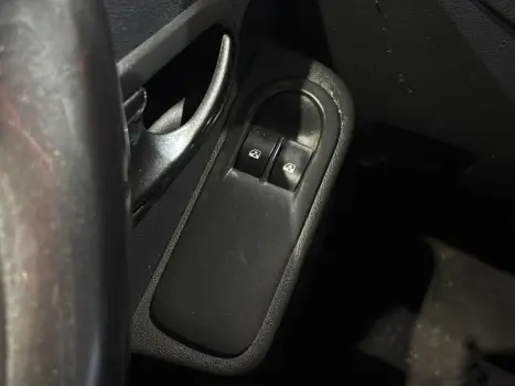 RENAULT Logan 1.0 16V 4P FLEX EXPRESSION, Foto 15