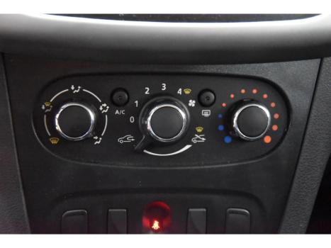 RENAULT Logan 1.0 16V 4P FLEX AUTHENTIQUE, Foto 10