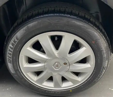 RENAULT Megane Grand Tour 1.6 16V 4P FLEX DYNAMIQUE, Foto 2