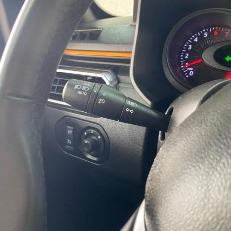 RENAULT Oroch 1.3 16V 4P OUTSIDER TURBO TCe AUTOM�TICO CVT, Foto 10