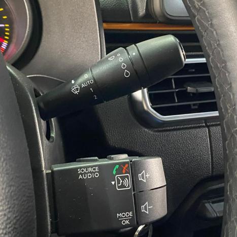 RENAULT Oroch 1.3 16V 4P OUTSIDER TURBO TCe AUTOM�TICO CVT, Foto 11