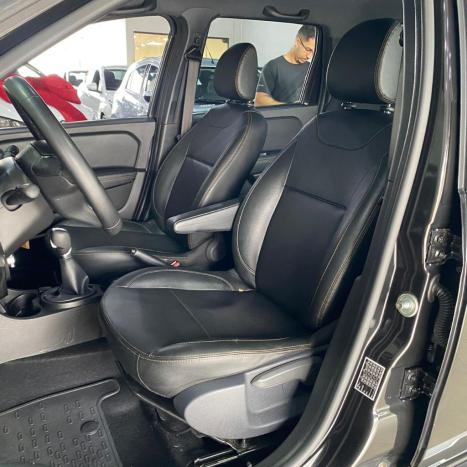 RENAULT Oroch 1.3 16V 4P OUTSIDER TURBO TCe AUTOM�TICO CVT, Foto 12