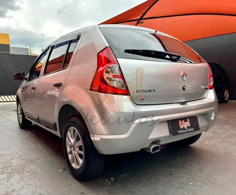 RENAULT Sandero 1.0 16V 4P FLEX AUTHENTIQUE, Foto 4