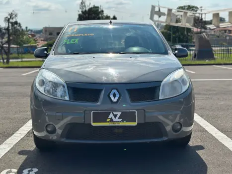RENAULT Sandero 1.0 16V 4P FLEX EXPRESSION, Foto 2