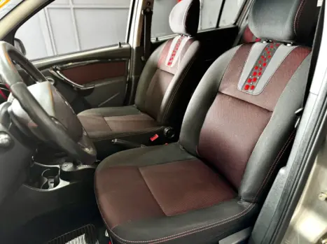 RENAULT Sandero 1.6 16V 4P FLEX STEPWAY AUTOMÁTICO, Foto 7 RENAULT Sandero 1.6 16V 4P FLEX STEPWAY AUTOMÁTICO, Foto 7