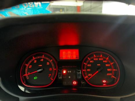 RENAULT Sandero 1.6 16V 4P FLEX STEPWAY AUTOMÁTICO, Foto 11 RENAULT Sandero 1.6 16V 4P FLEX STEPWAY AUTOMÁTICO, Foto 11