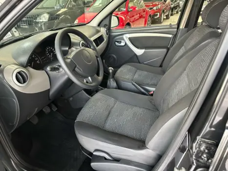 RENAULT Sandero 1.6 4P FLEX EXPRESSION, Foto 6 RENAULT Sandero 1.6 4P FLEX EXPRESSION, Foto 6